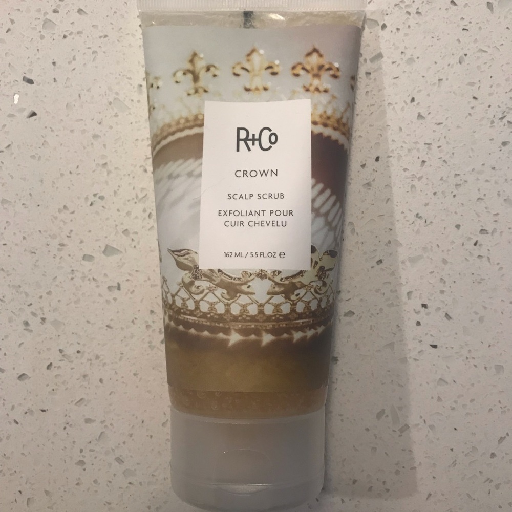 R+Co. Crown Scrub